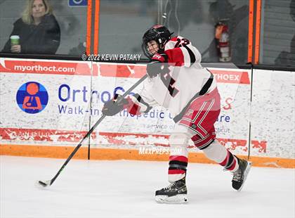 Thumbnail 2 in Ridgefield vs. Fairfield Warde/Ludlowe (FCIAC D1 Final) photogallery.