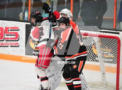 Thumbnail 2 in Ridgefield vs. Fairfield Warde/Ludlowe (FCIAC D1 Final) photogallery.