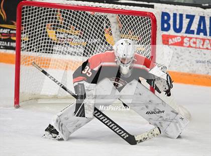 Thumbnail 3 in Ridgefield vs. Fairfield Warde/Ludlowe (FCIAC D1 Final) photogallery.