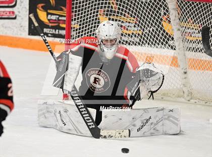 Thumbnail 3 in Ridgefield vs. Fairfield Warde/Ludlowe (FCIAC D1 Final) photogallery.