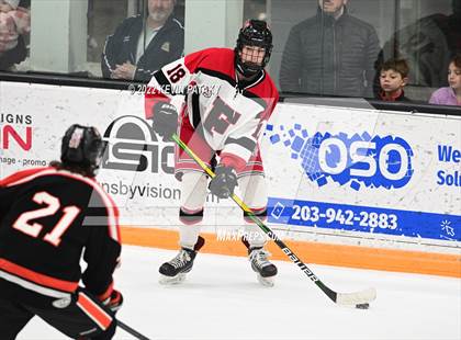Thumbnail 2 in Ridgefield vs. Fairfield Warde/Ludlowe (FCIAC D1 Final) photogallery.
