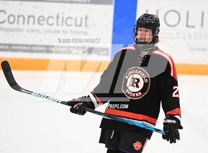 Thumbnail 3 in Ridgefield vs. Fairfield Warde/Ludlowe (FCIAC D1 Final) photogallery.