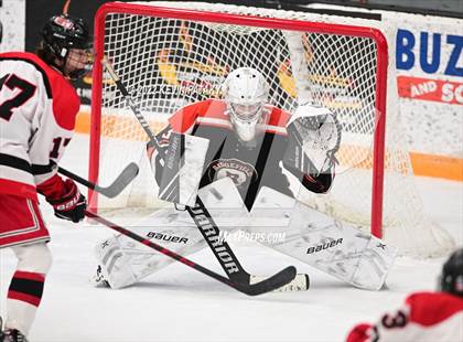 Thumbnail 3 in Ridgefield vs. Fairfield Warde/Ludlowe (FCIAC D1 Final) photogallery.