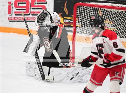 Thumbnail 2 in Ridgefield vs. Fairfield Warde/Ludlowe (FCIAC D1 Final) photogallery.