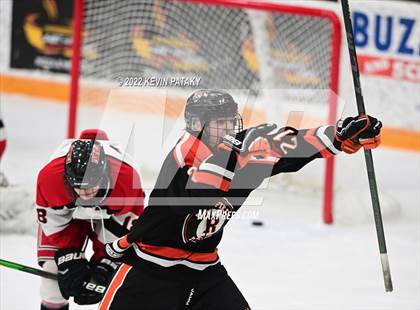 Thumbnail 2 in Ridgefield vs. Fairfield Warde/Ludlowe (FCIAC D1 Final) photogallery.
