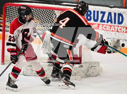 Thumbnail 3 in Ridgefield vs. Fairfield Warde/Ludlowe (FCIAC D1 Final) photogallery.