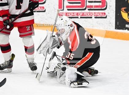 Thumbnail 3 in Ridgefield vs. Fairfield Warde/Ludlowe (FCIAC D1 Final) photogallery.