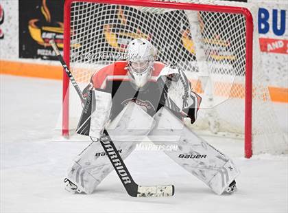 Thumbnail 3 in Ridgefield vs. Fairfield Warde/Ludlowe (FCIAC D1 Final) photogallery.