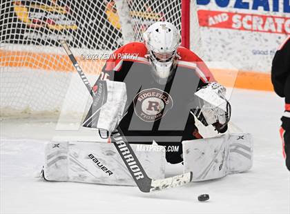 Thumbnail 3 in Ridgefield vs. Fairfield Warde/Ludlowe (FCIAC D1 Final) photogallery.
