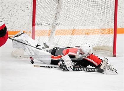 Thumbnail 3 in Ridgefield vs. Fairfield Warde/Ludlowe (FCIAC D1 Final) photogallery.