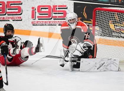 Thumbnail 1 in Ridgefield vs. Fairfield Warde/Ludlowe (FCIAC D1 Final) photogallery.