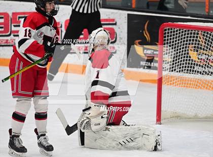 Thumbnail 2 in Ridgefield vs. Fairfield Warde/Ludlowe (FCIAC D1 Final) photogallery.