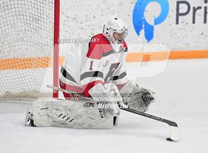 Thumbnail 2 in Ridgefield vs. Fairfield Warde/Ludlowe (FCIAC D1 Final) photogallery.