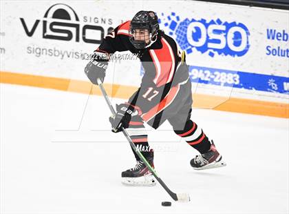 Thumbnail 3 in Ridgefield vs. Fairfield Warde/Ludlowe (FCIAC D1 Final) photogallery.