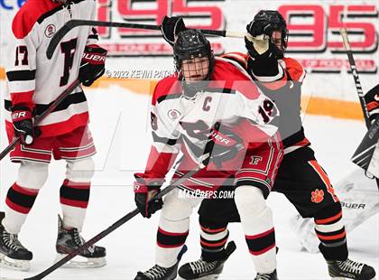 Thumbnail 3 in Ridgefield vs. Fairfield Warde/Ludlowe (FCIAC D1 Final) photogallery.