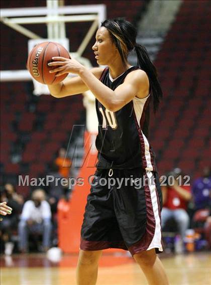 Thumbnail 2 in Hamilton vs. St. Mary's (AIA D1 Final) photogallery.