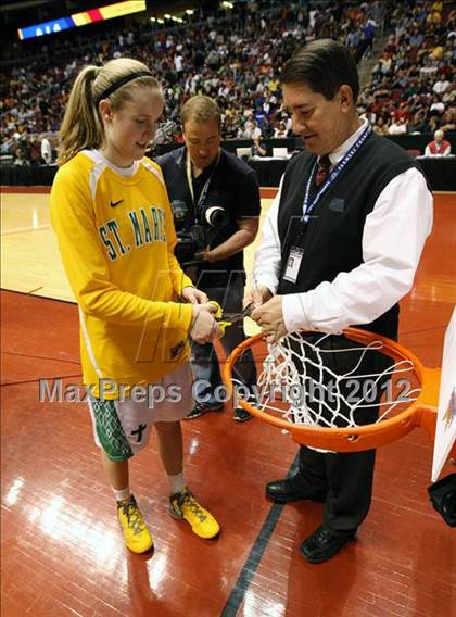 Thumbnail 3 in Hamilton vs. St. Mary's (AIA D1 Final) photogallery.