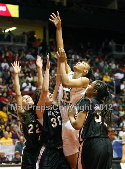 Thumbnail 3 in Hamilton vs. St. Mary's (AIA D1 Final) photogallery.