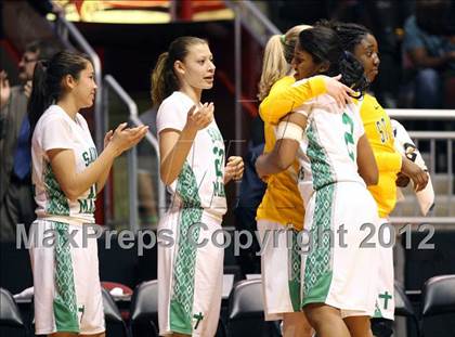 Thumbnail 3 in Hamilton vs. St. Mary's (AIA D1 Final) photogallery.