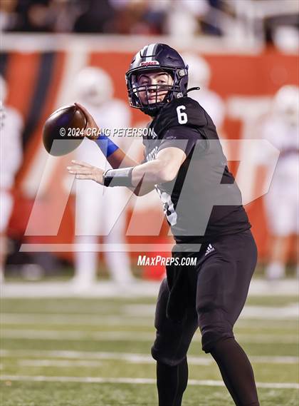 Thumbnail 2 in Corner Canyon vs Lone Peak (UHSAA 6A Final) photogallery.