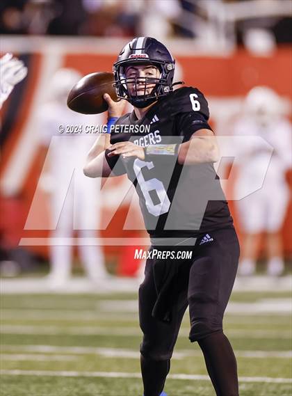 Thumbnail 3 in Corner Canyon vs Lone Peak (UHSAA 6A Final) photogallery.