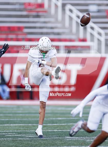 Thumbnail 3 in Corner Canyon vs Lone Peak (UHSAA 6A Final) photogallery.