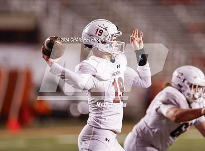 Thumbnail 2 in Corner Canyon vs Lone Peak (UHSAA 6A Final) photogallery.