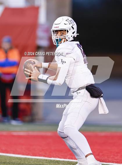 Thumbnail 3 in Corner Canyon vs Lone Peak (UHSAA 6A Final) photogallery.
