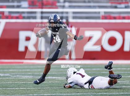 Thumbnail 2 in Corner Canyon vs Lone Peak (UHSAA 6A Final) photogallery.