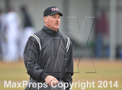 Thumbnail 2 in Nocona vs. Callisburg (Lindsay Tournament) photogallery.