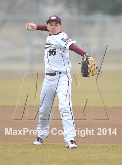 Thumbnail 1 in Nocona vs. Callisburg (Lindsay Tournament) photogallery.