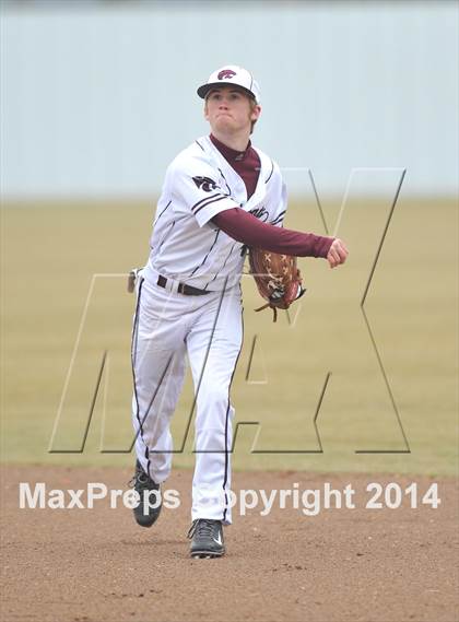 Thumbnail 2 in Nocona vs. Callisburg (Lindsay Tournament) photogallery.