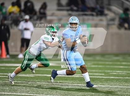 Thumbnail 3 in China Spring vs. Cuero (UIL 4A D2 Semifinal Playoff) photogallery.