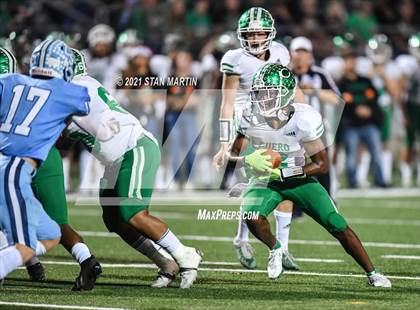 Thumbnail 3 in China Spring vs. Cuero (UIL 4A D2 Semifinal Playoff) photogallery.