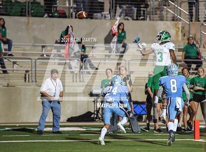 Thumbnail 2 in China Spring vs. Cuero (UIL 4A D2 Semifinal Playoff) photogallery.