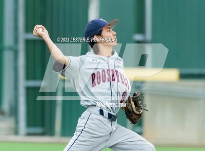 Thumbnail 1 in SA Roosevelt @ Brandeis photogallery.