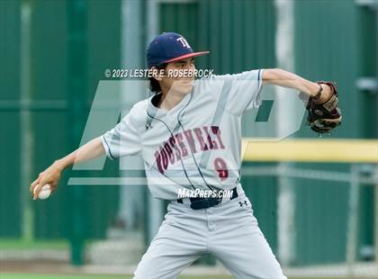 Thumbnail 3 in SA Roosevelt @ Brandeis photogallery.