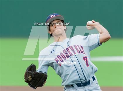 Thumbnail 1 in SA Roosevelt @ Brandeis photogallery.