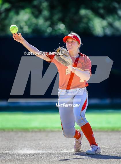 Thumbnail 3 in Sierra Canyon vs Paraclete photogallery.