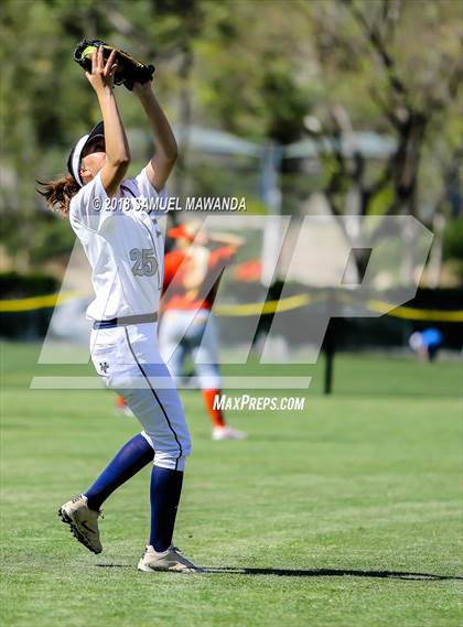 Thumbnail 3 in Sierra Canyon vs Paraclete photogallery.