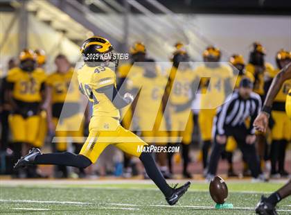 Thumbnail 3 in Oak Grove @ St. James (LHSAA Division III Non-Select Quarterfinal) photogallery.