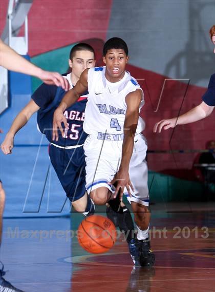 Thumbnail 1 in Eastchester vs Saunders  (Hoops For A Cure Extravaganza) photogallery.