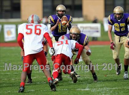 Thumbnail 3 in Amityville vs. Sayville (D3 Quarterfinal) photogallery.
