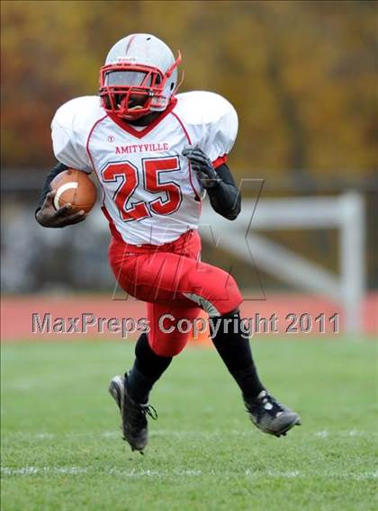 Thumbnail 1 in Amityville vs. Sayville (D3 Quarterfinal) photogallery.
