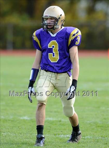Thumbnail 2 in Amityville vs. Sayville (D3 Quarterfinal) photogallery.