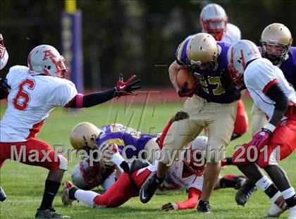 Thumbnail 1 in Amityville vs. Sayville (D3 Quarterfinal) photogallery.