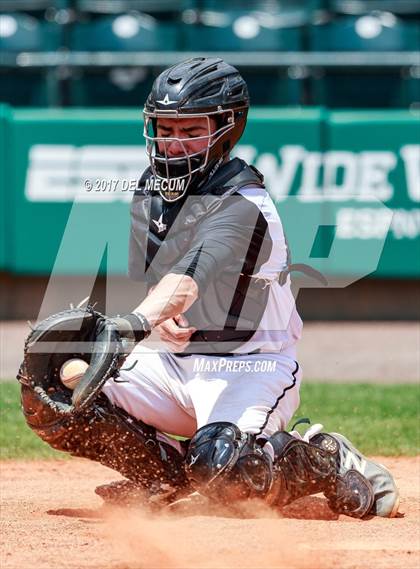 Thumbnail 3 in Galesburg vs. Monroe photogallery.