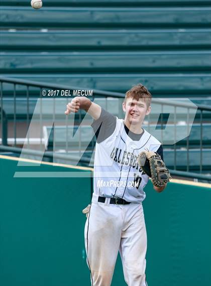 Thumbnail 3 in Galesburg vs. Monroe photogallery.