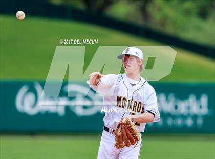 Thumbnail 1 in Galesburg vs. Monroe photogallery.