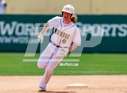 Thumbnail 2 in Galesburg vs. Monroe photogallery.
